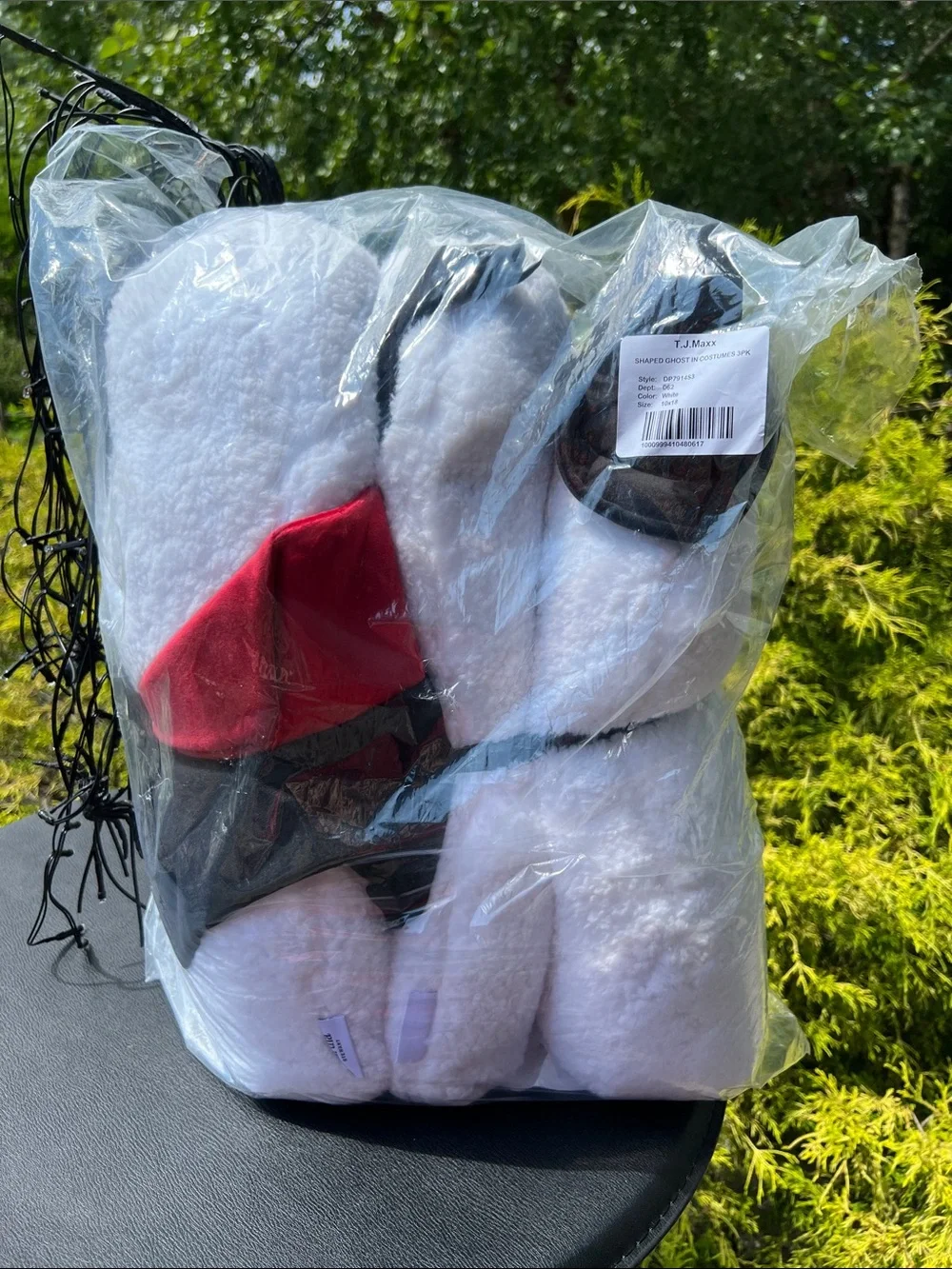 NWT Martha Stewart Halloween White Plush Ghost Trio 10” x 18”